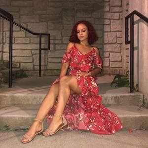 Meet your Posher, Alysia